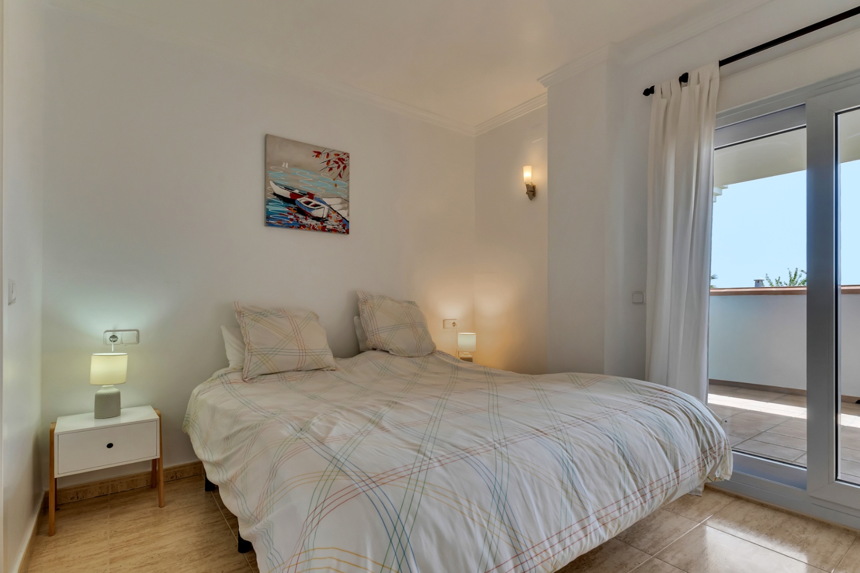 Dúplex exclusivo de 3 dormitorios en primera línea de playa en Moraira